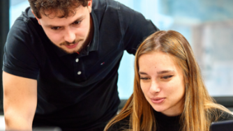 8/11 《博士論文開題指導(dǎo)》 8/11 《博士論文開題指導(dǎo)》